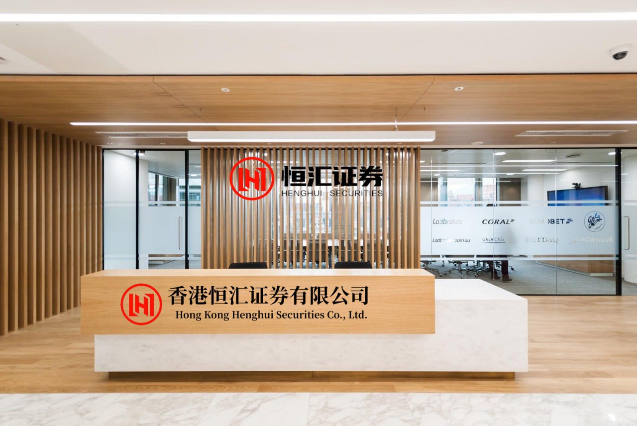 股鑫宝 电改蒸只是烟雾弹，美国航母不会放弃电磁弹射器的